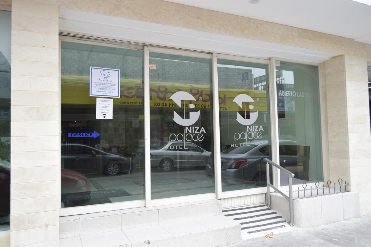 Hotel Niza Zona Piel Leon Luaran gambar