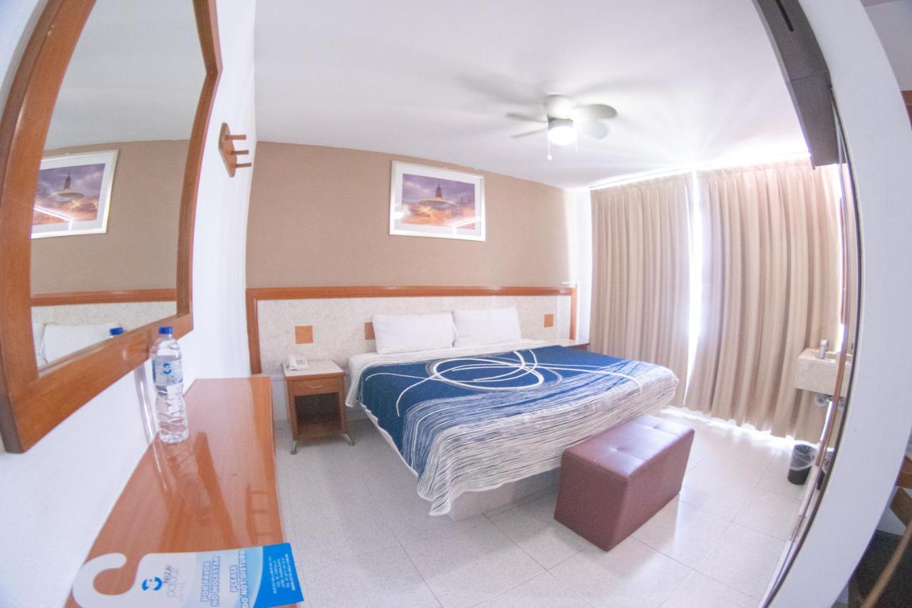 Hotel Niza Zona Piel Leon Luaran gambar