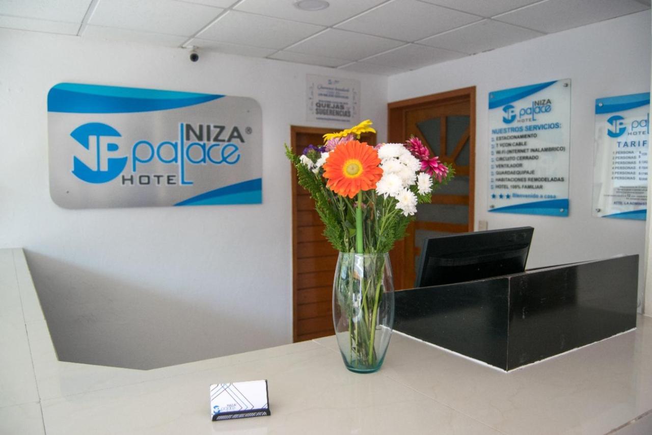 Hotel Niza Zona Piel Leon Luaran gambar